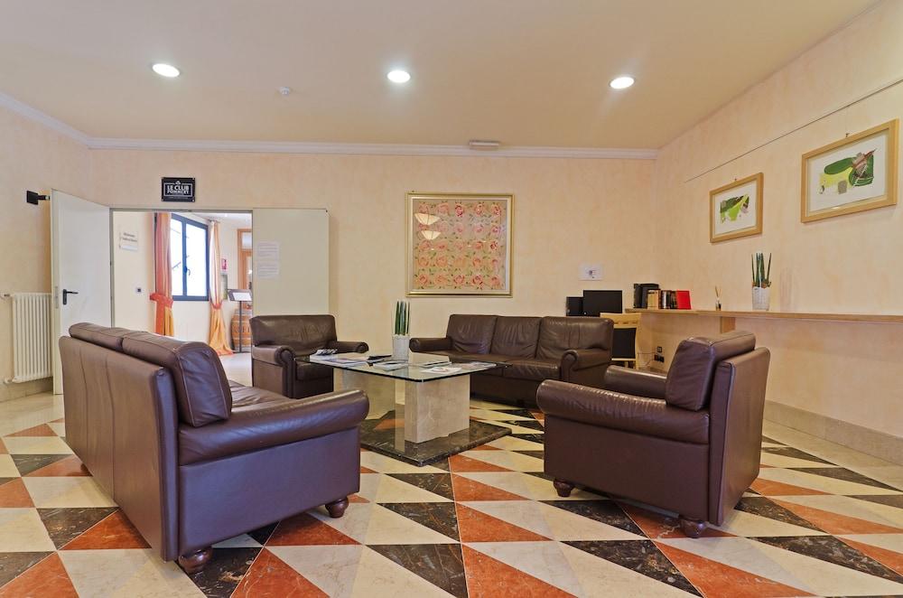 Castellaro Golf Resort Luaran gambar