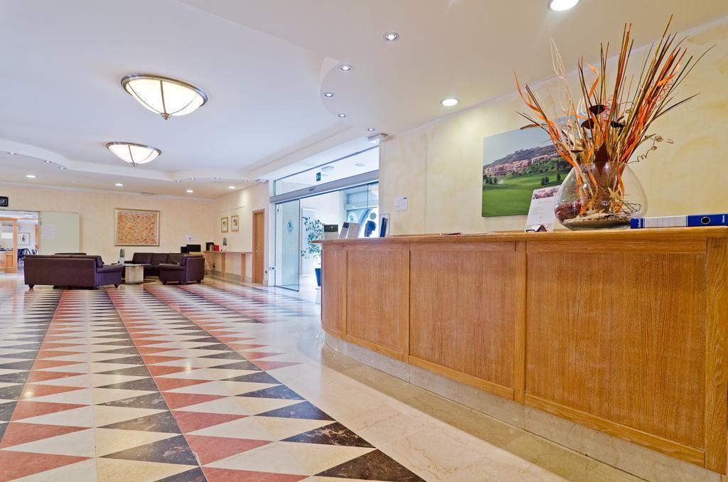 Castellaro Golf Resort Luaran gambar